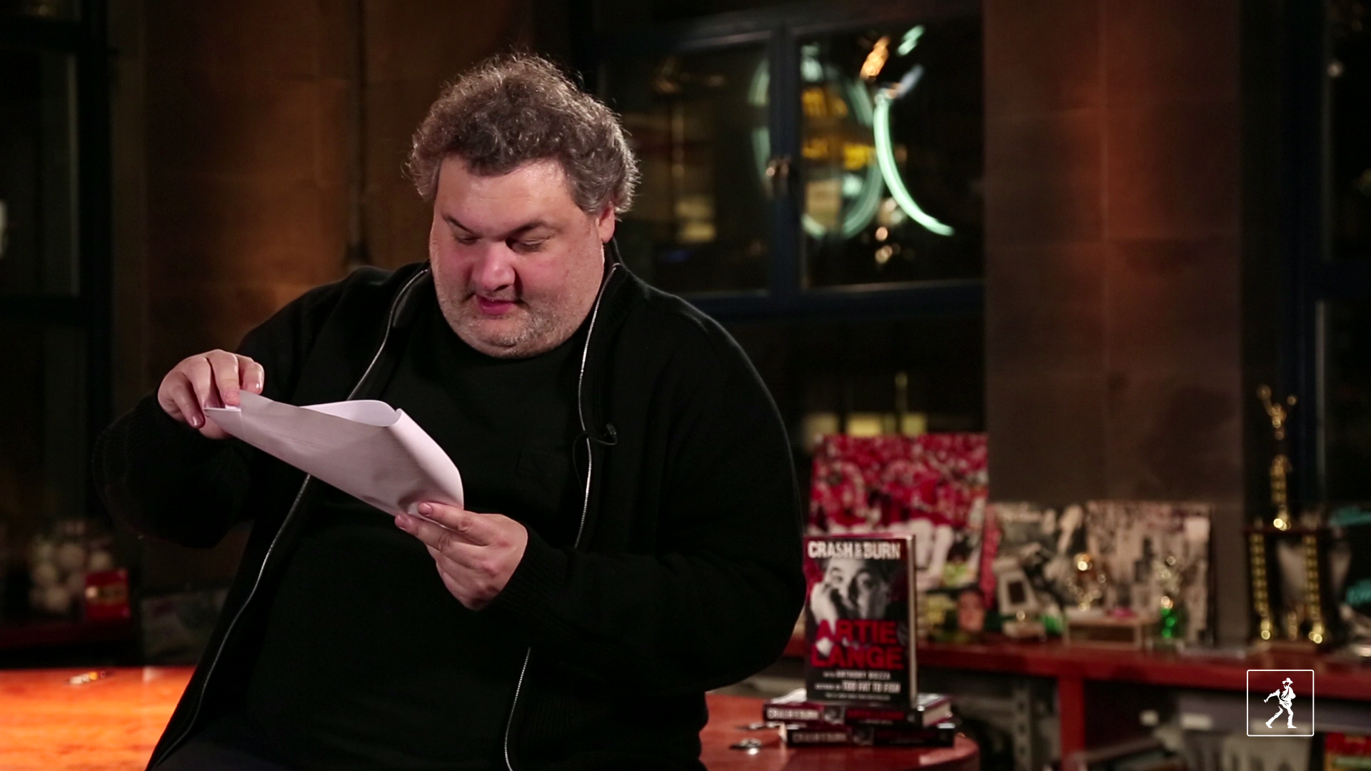 Mean book reviews with Artie Lange!