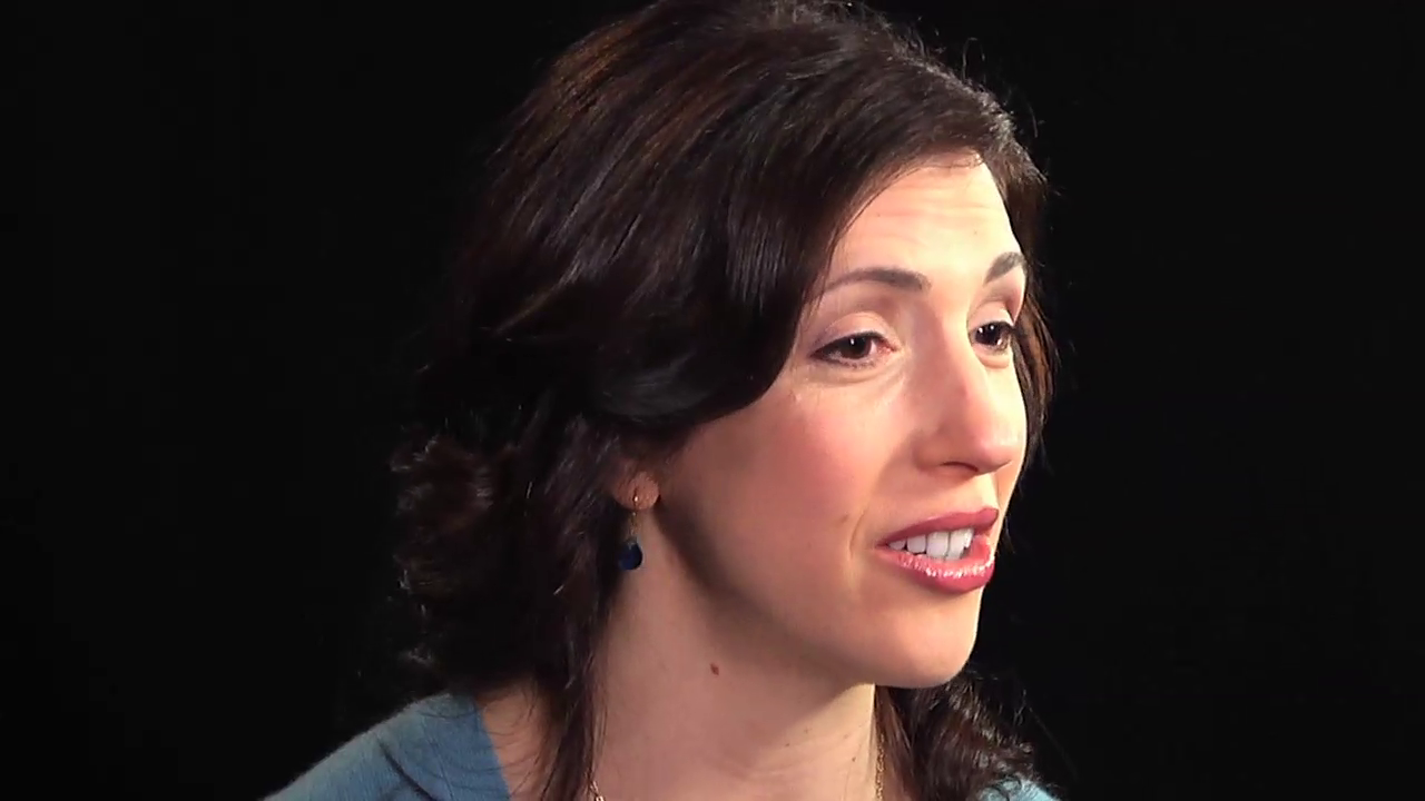 Emma McLaughlin and Nicola Kraus answer fan questions